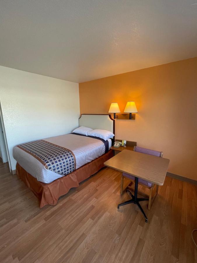Econo Lodge Yakima Esterno foto