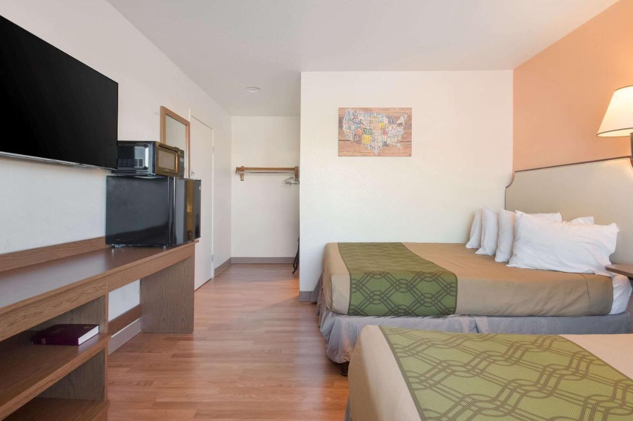Econo Lodge Yakima Esterno foto