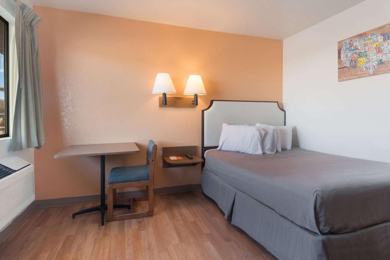 Econo Lodge Yakima Esterno foto